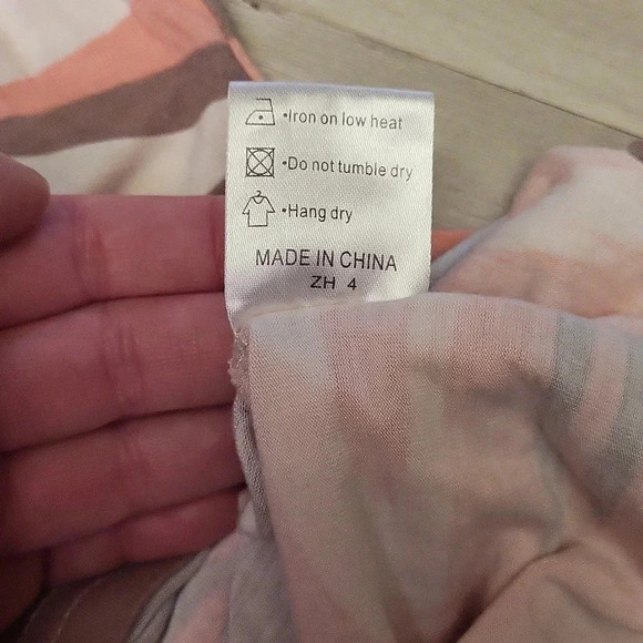 🛍Popyoung Pink White Grey Camo Short Sleeve Flowy Top Womens Size‎ XL - Picture 4 of 6